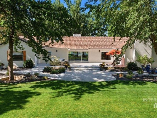 21420 Lakehaven Ln, Star, ID 83669