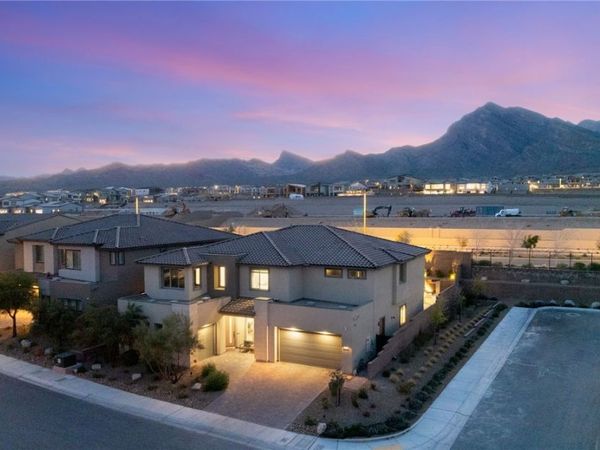 237 Wilson Ridge Street , Las Vegas, NV 89138