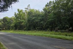 7929 Legare Road photo 4