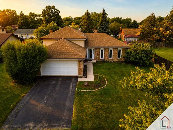 716 Oxford Avenue , Matteson, IL 60443