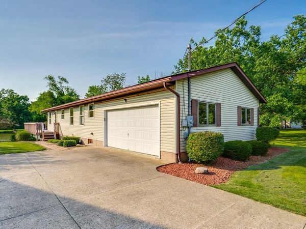 3313 Acuminata, West Salem, OH 44287