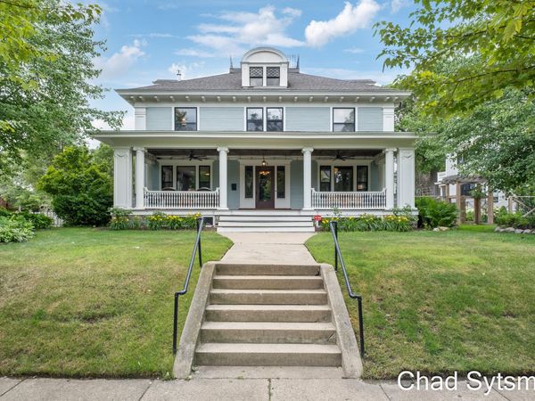 703 Madison Avenue SE, Grand Rapids, MI 49503