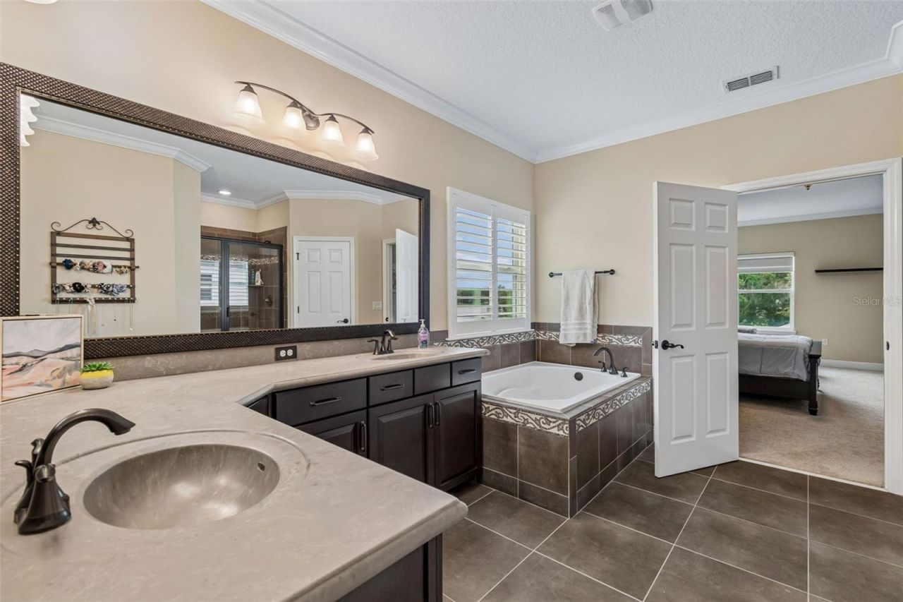 1804 Bella Casa Court , Tampa, FL 33618 Photo