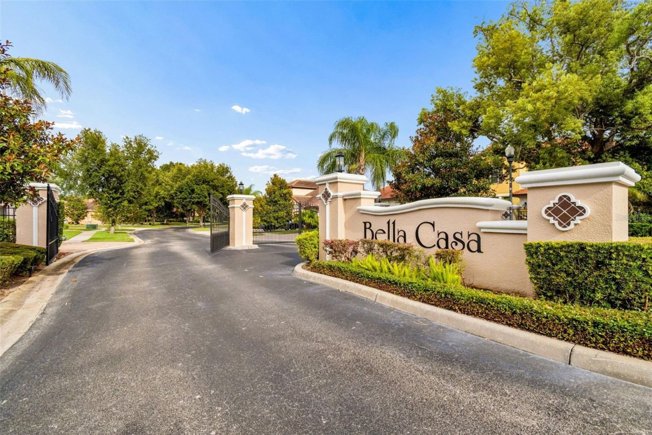 1804 Bella Casa Court, Tampa, FL 33618 Photo