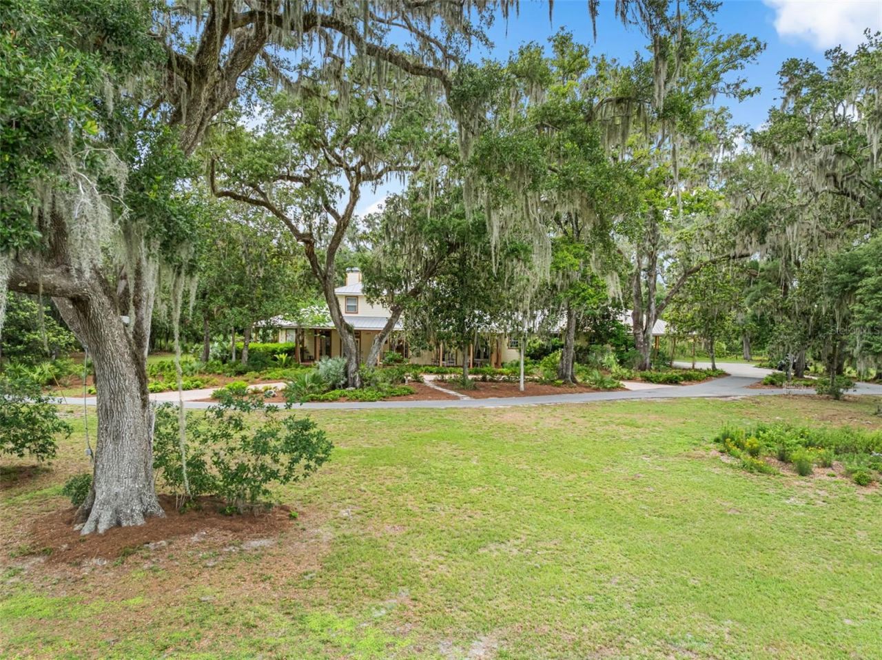 33415 Kiefer Road , Wesley Chapel, FL 33545 Photo