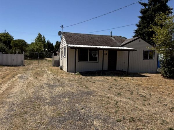 110 Hobbs St, Lebanon, OR 97355