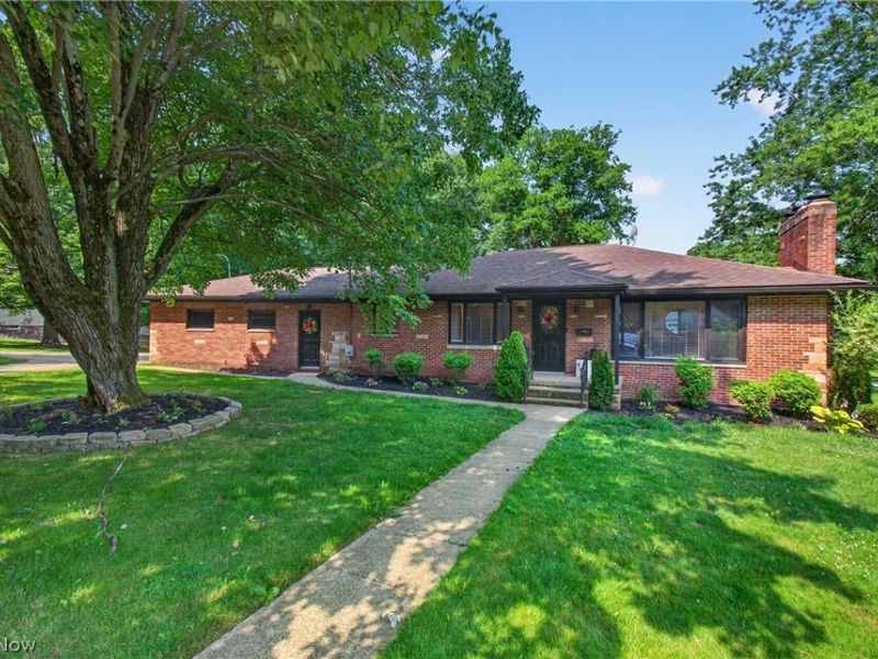 488 Strader Road, Akron, OH 44305 Photo 1