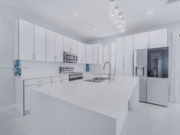 1114 NE 7th , Cape Coral, FL 33909