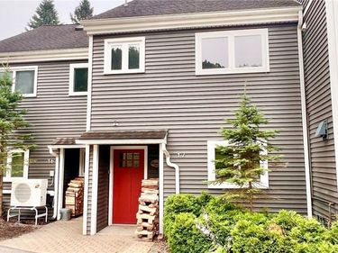 17 Plum Creek, Ellicottville, NY 14731