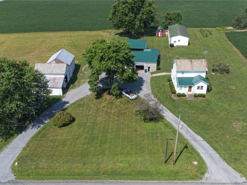 12666 S State Line Road, Petersburg, OH 44454 Photo 2