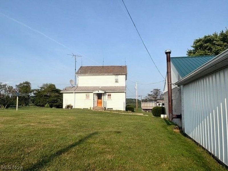 12666 S State Line Road, Petersburg, OH 44454 Photo 2