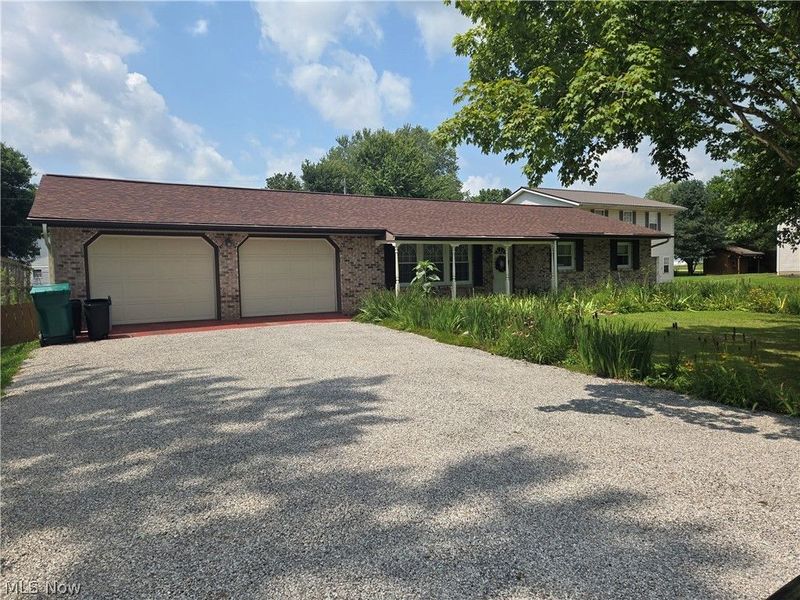 6065 Rollins Drive, Nashport, OH 43830 Photo 1