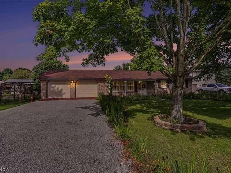 6065 Rollins Drive, Nashport, OH 43830 Photo 2