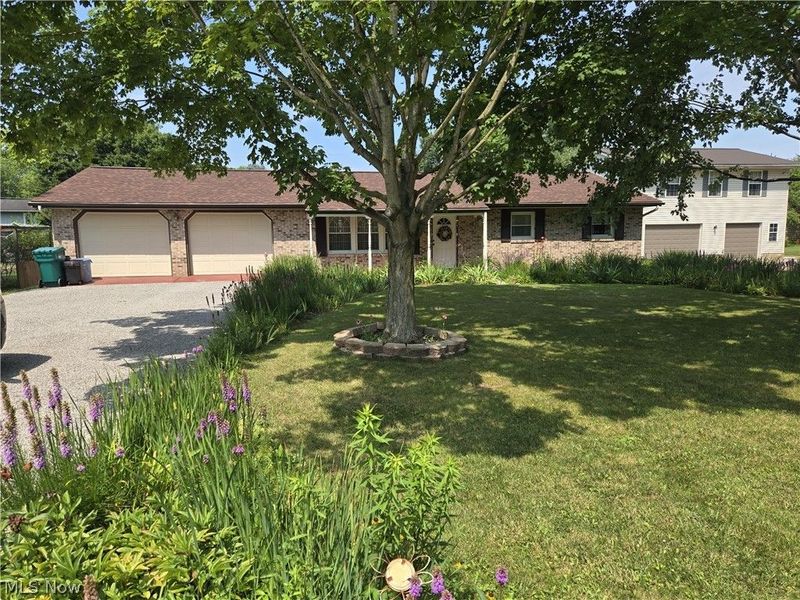 6065 Rollins Drive, Nashport, OH 43830 Photo 2