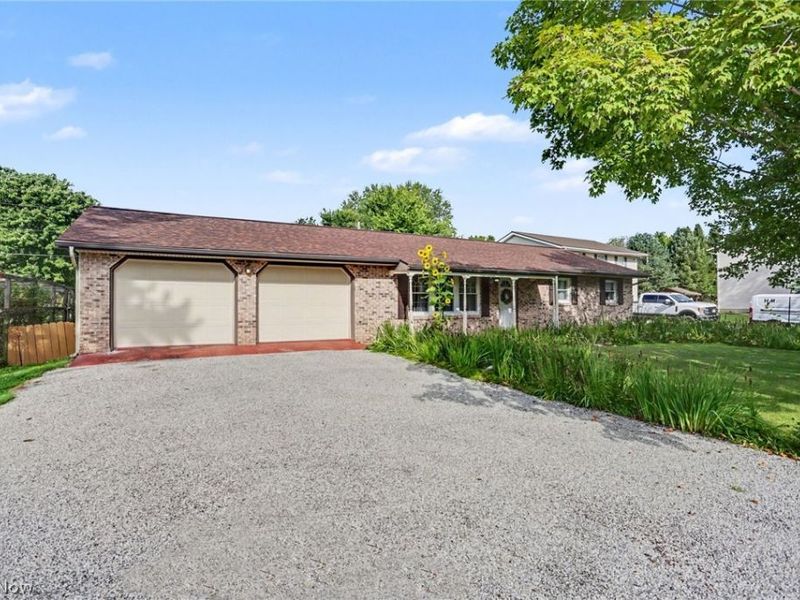 6065 Rollins Drive, Nashport, OH 43830 Photo 3
