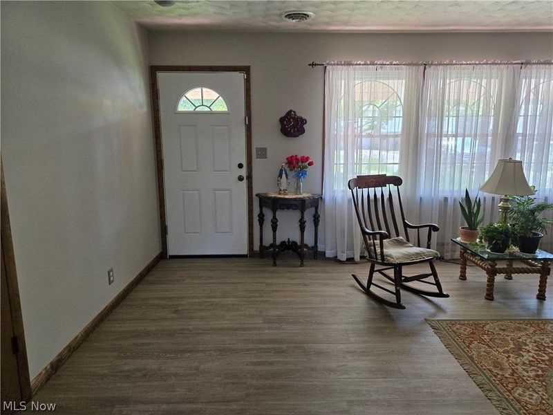 6065 Rollins Drive, Nashport, OH 43830 Photo 5