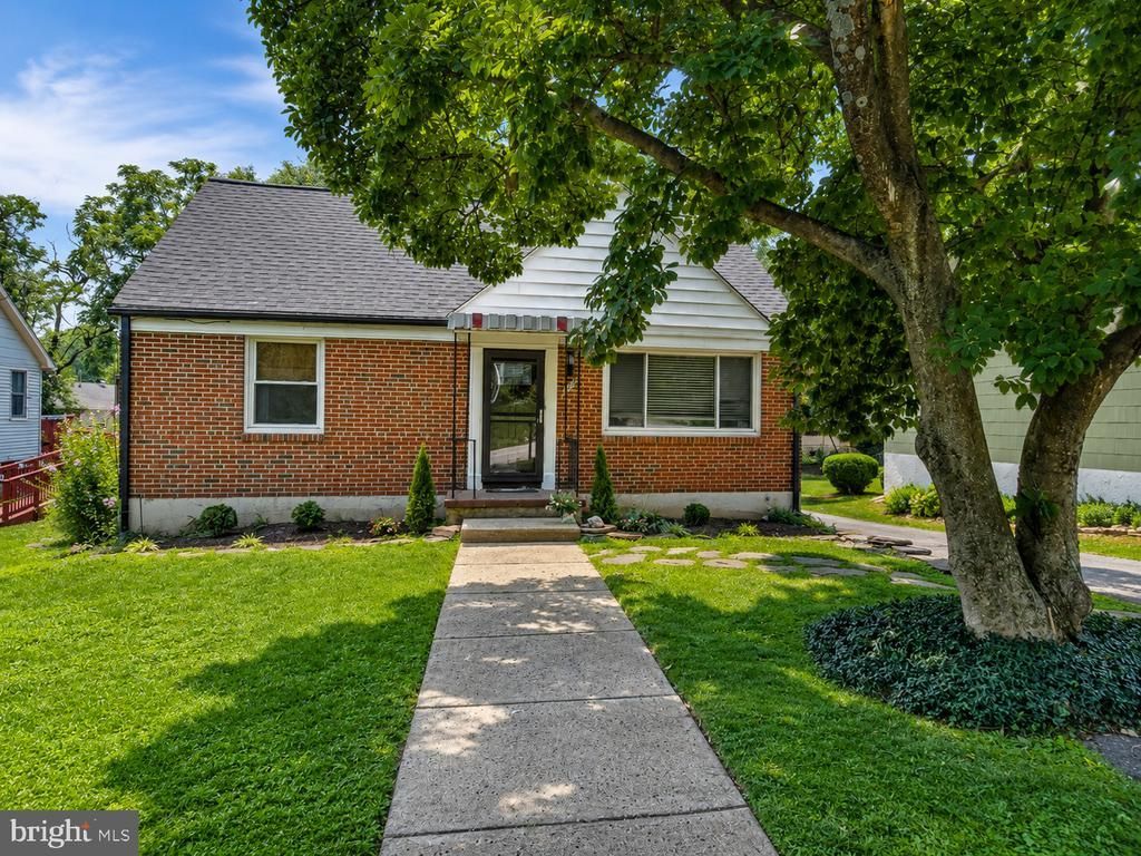 907 WOODSDALE ROAD, CATONSVILLE, MD 21228