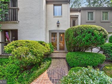 11801 RIDERS LANE, RESTON, VA 20191
