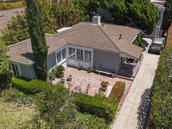 850 S Genesee Avenue, Los Angeles, CA 90036