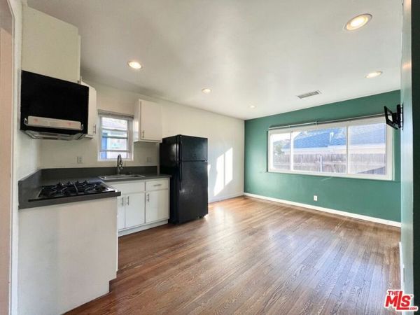 10006 Silverton Avenue , Los Angeles, CA 91042