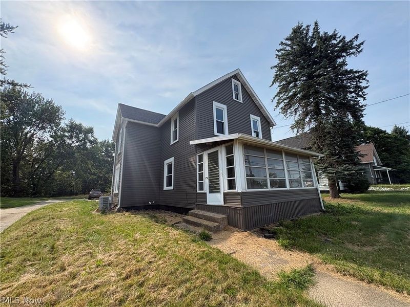 8307 Cleveland Avenue NW, Canton, OH 44720 Photo 2