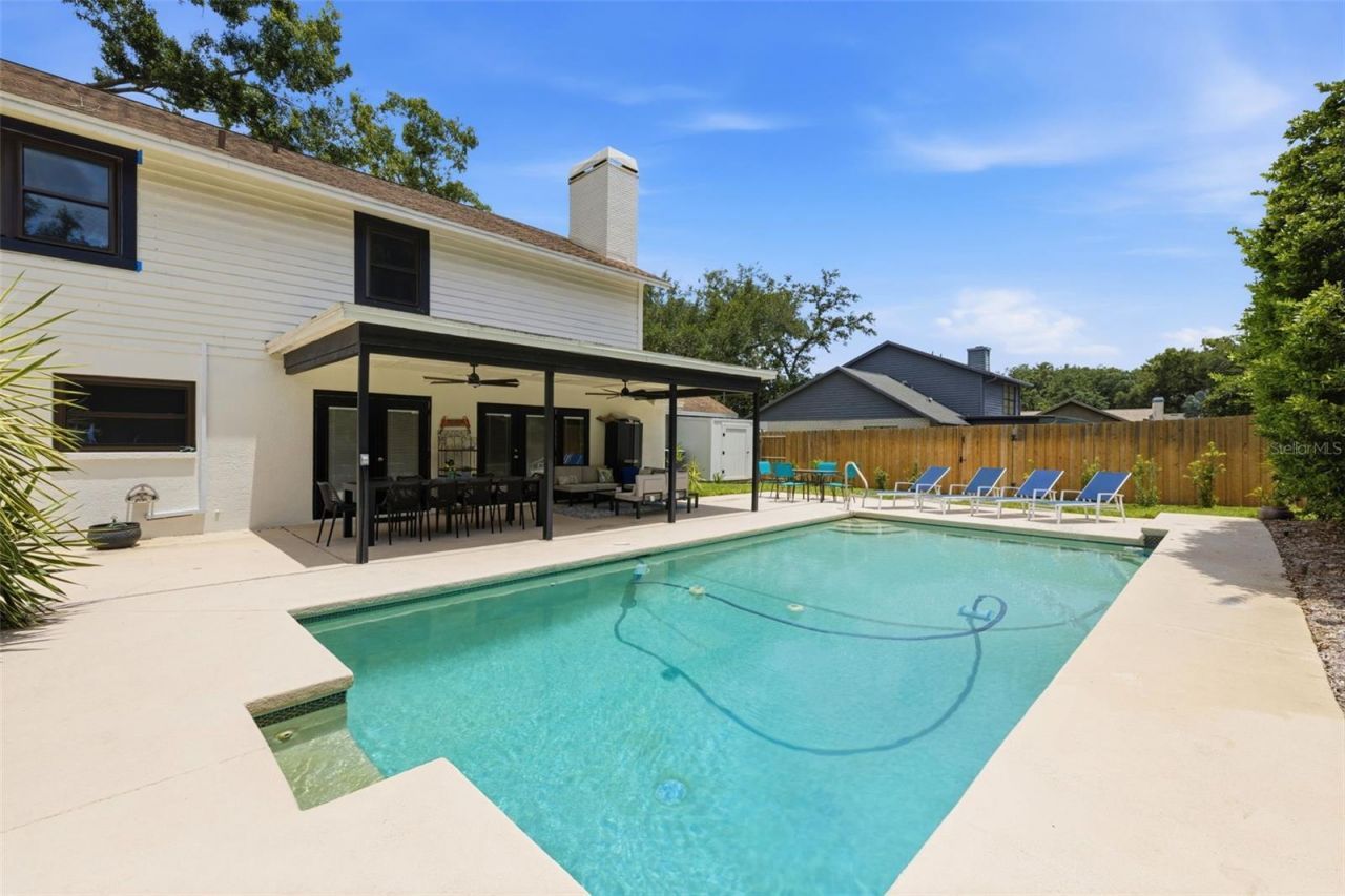 11007 Theresa Arbor Drive, Tampa, FL 33617 Photo