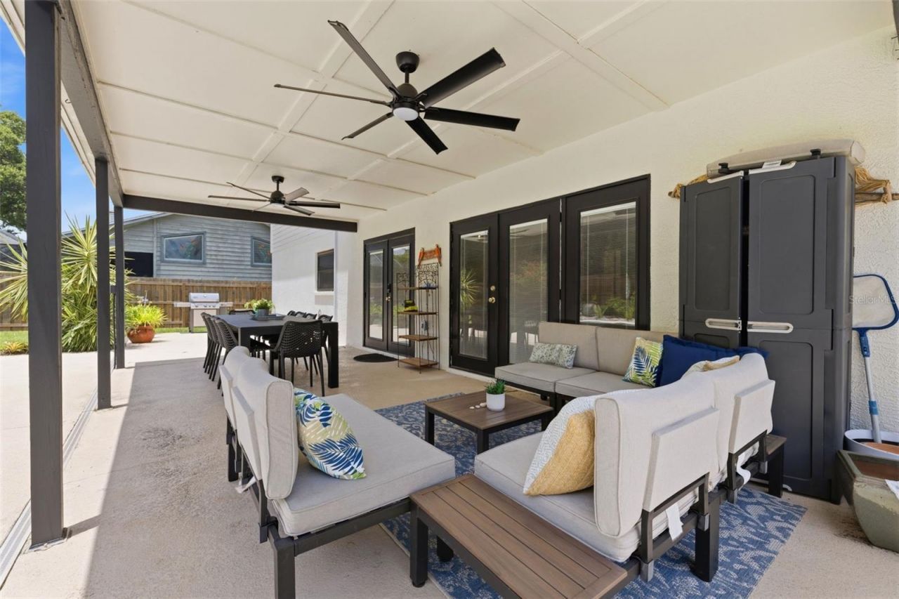 11007 Theresa Arbor Drive, Tampa, FL 33617 Photo