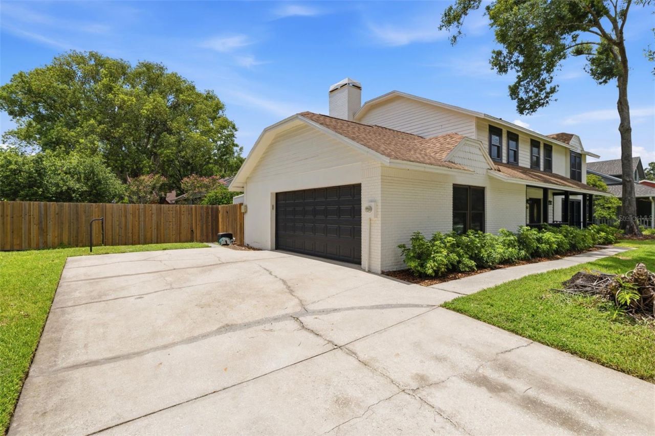 11007 Theresa Arbor Drive, Tampa, FL 33617 Photo