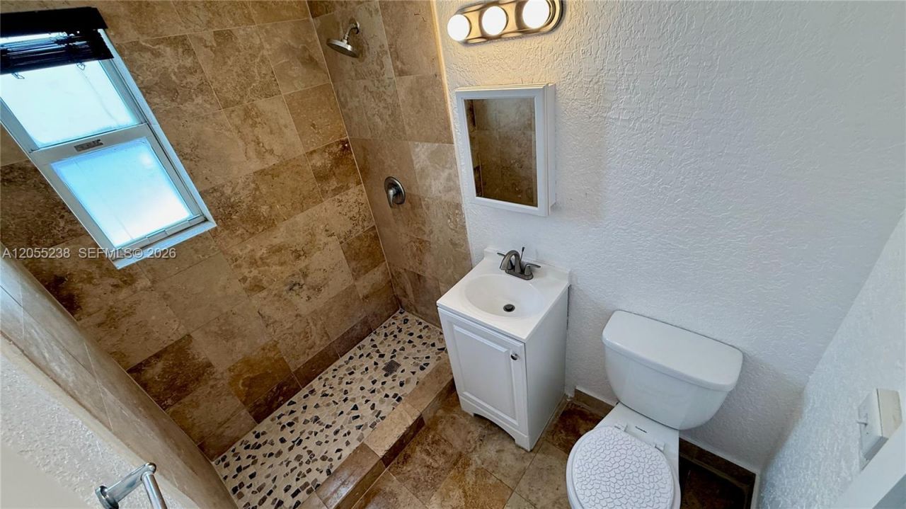7334 Harding Ave , Unit 3, Miami Beach, FL 33141 Photo