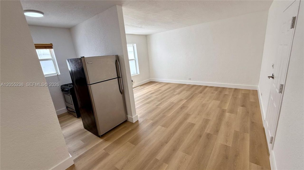 7334 Harding Ave , Unit 3, Miami Beach, FL 33141 Photo