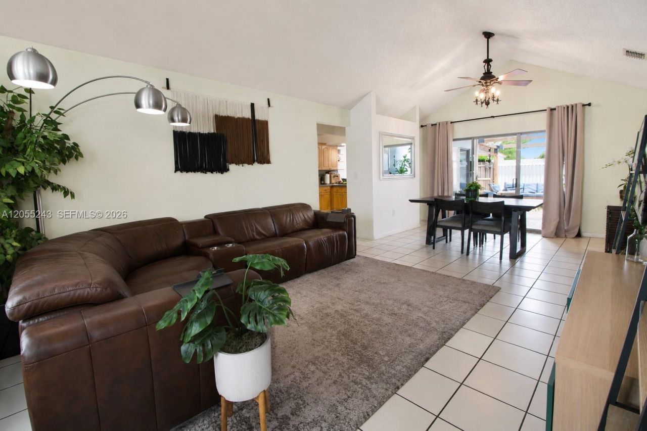 14341 SW 156th St , Miami, FL 33177 Photo