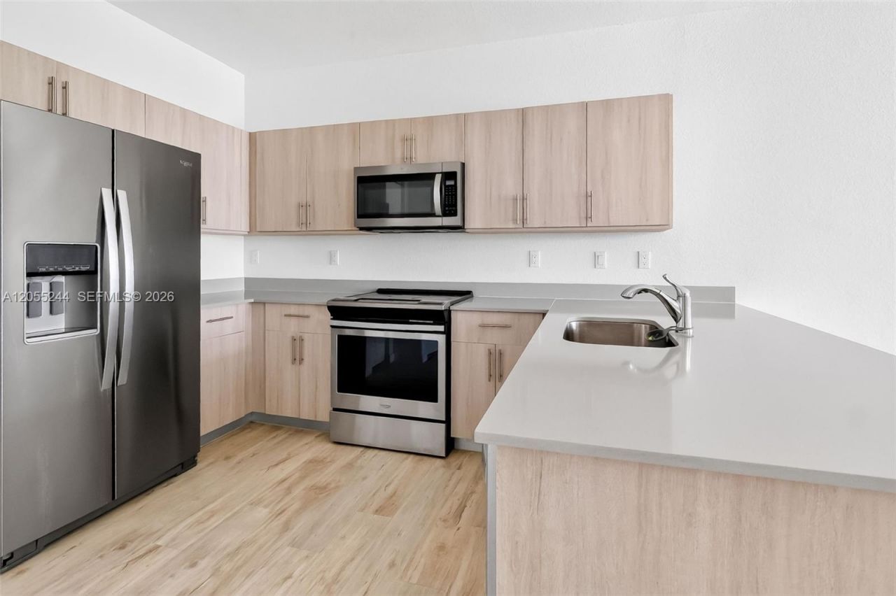 15650 SW 136th St , Unit 212, Miami, FL 33196 Photo