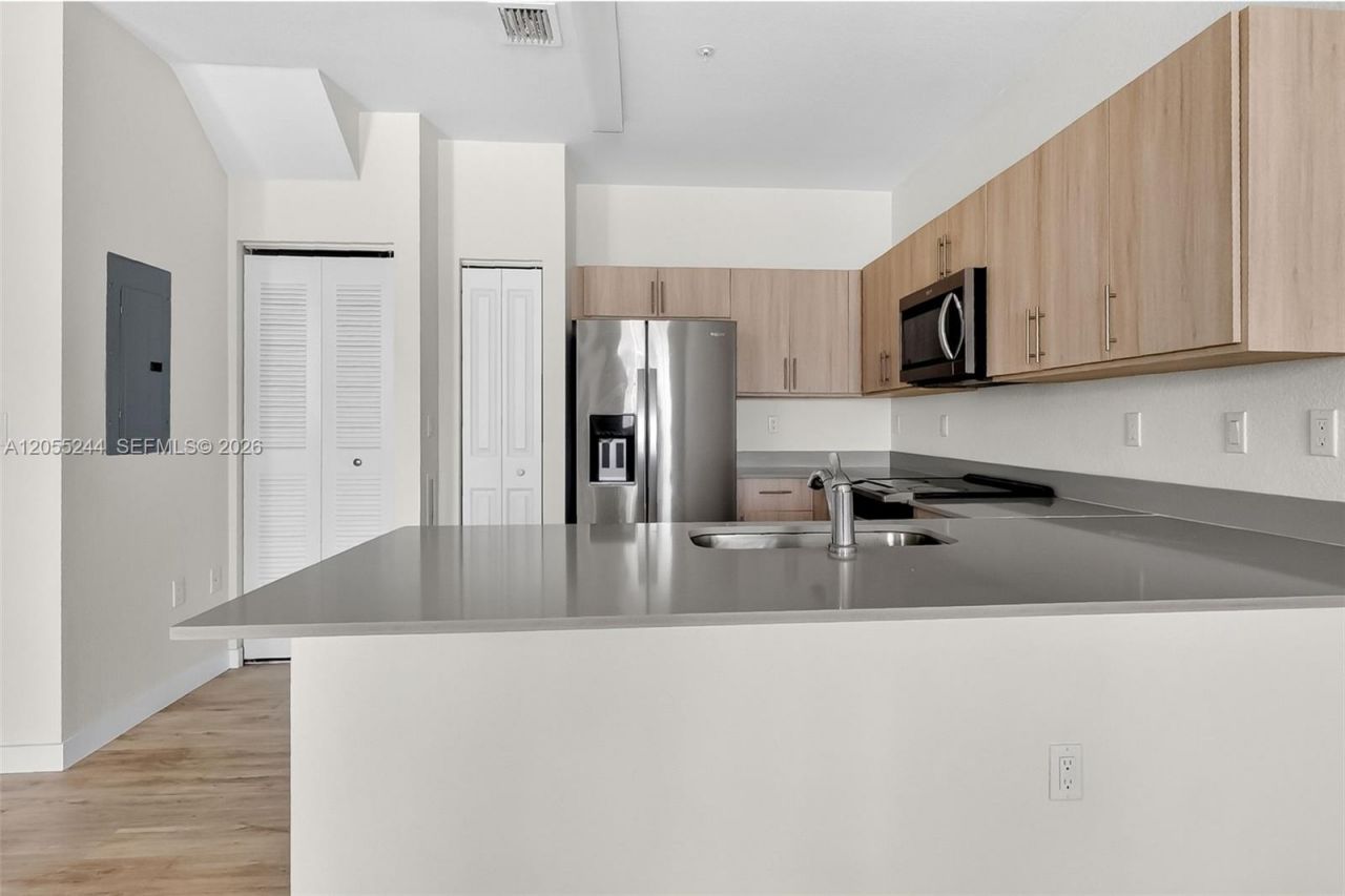 15650 SW 136th St , Unit 212, Miami, FL 33196 Photo