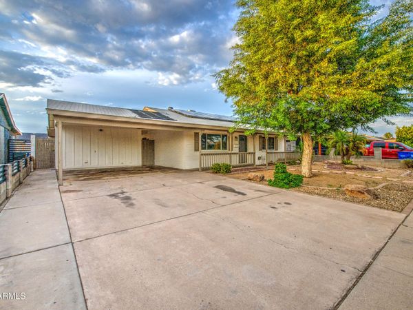 5562 W EDGEMONT Avenue, Phoenix, AZ 85035