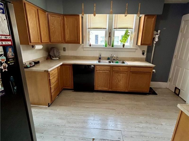365 W Indiana Avenue, Sebring, OH 44672 Photo 8