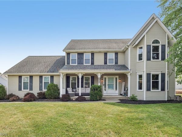 4922 Princeton Drive , North Royalton, OH 44133