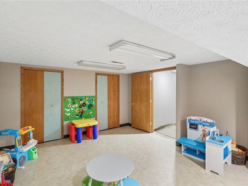 4922 Princeton Drive, North Royalton, OH 44133 Photo 39