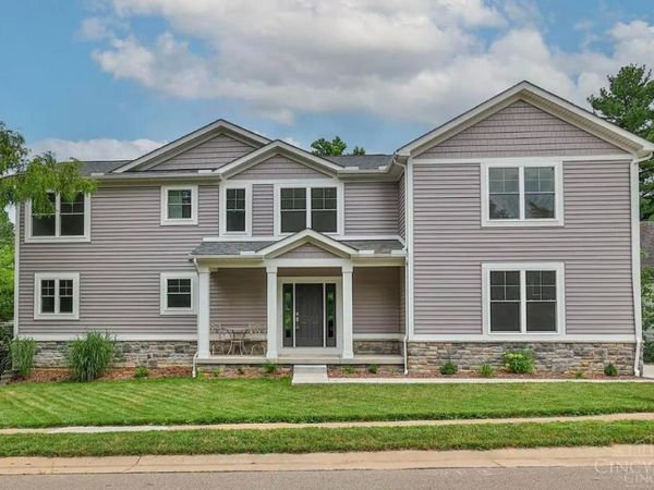 8109 Maxfield Lane, Madeira, OH 45243