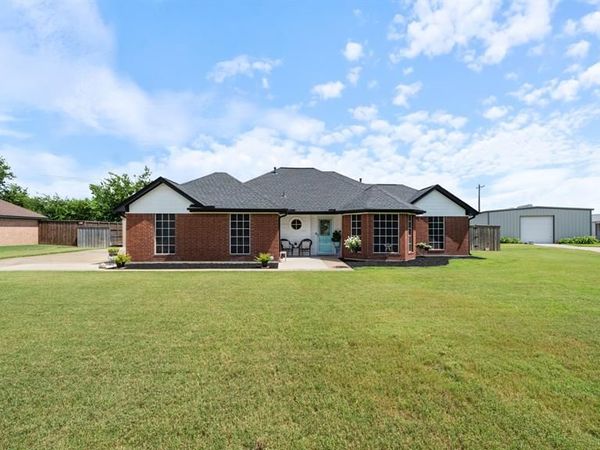 208 Country View Lane, Crandall, TX 75114