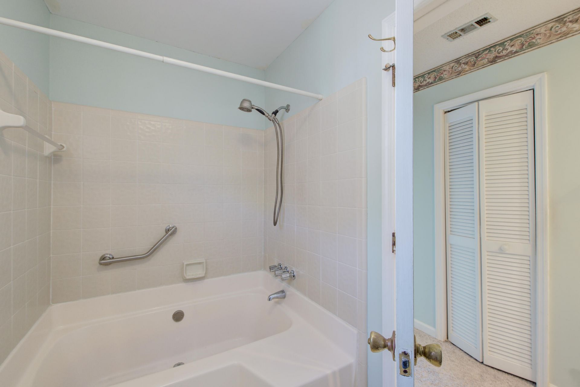 69 Jawol Drive Photo 26
