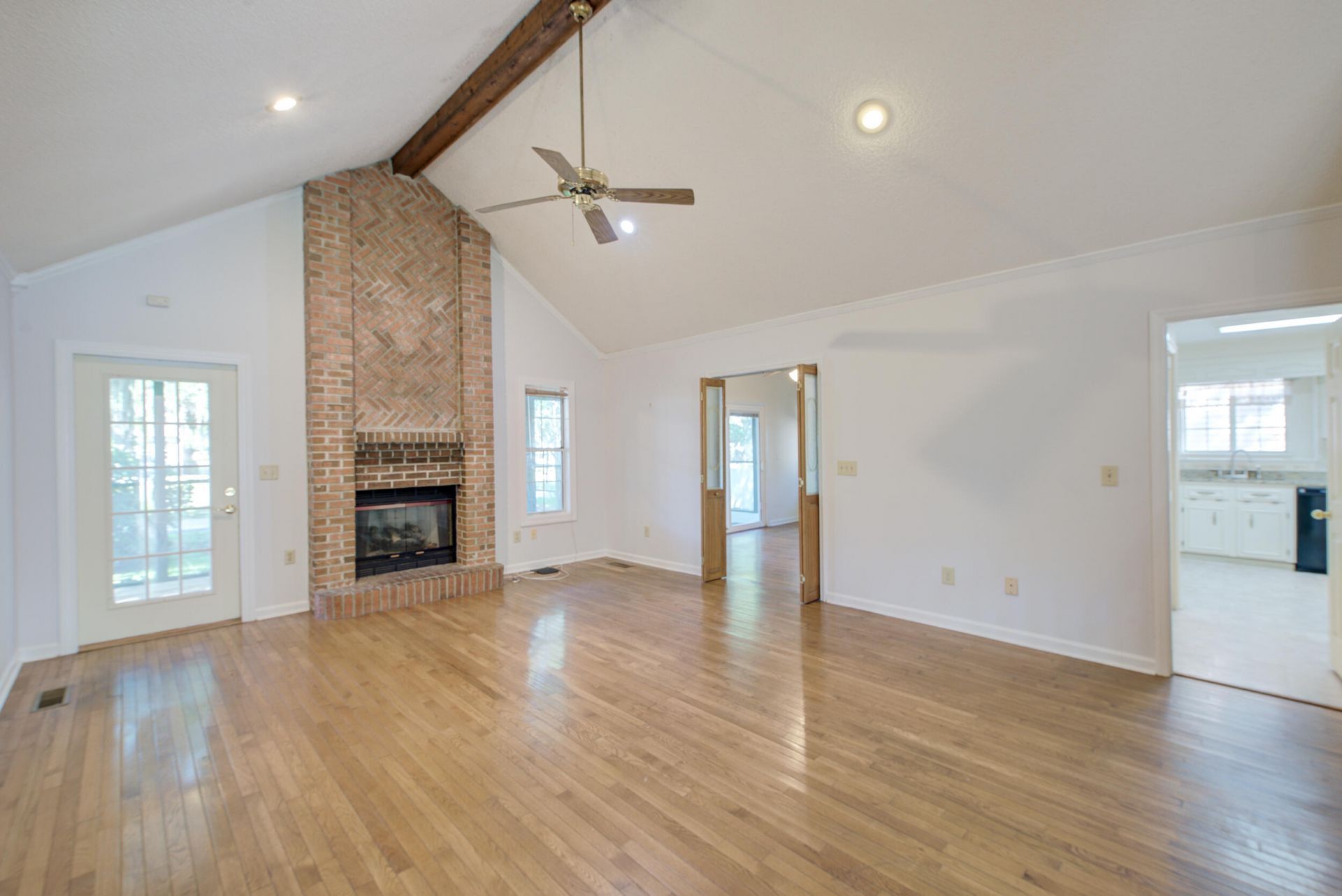 69 Jawol Drive Photo 36