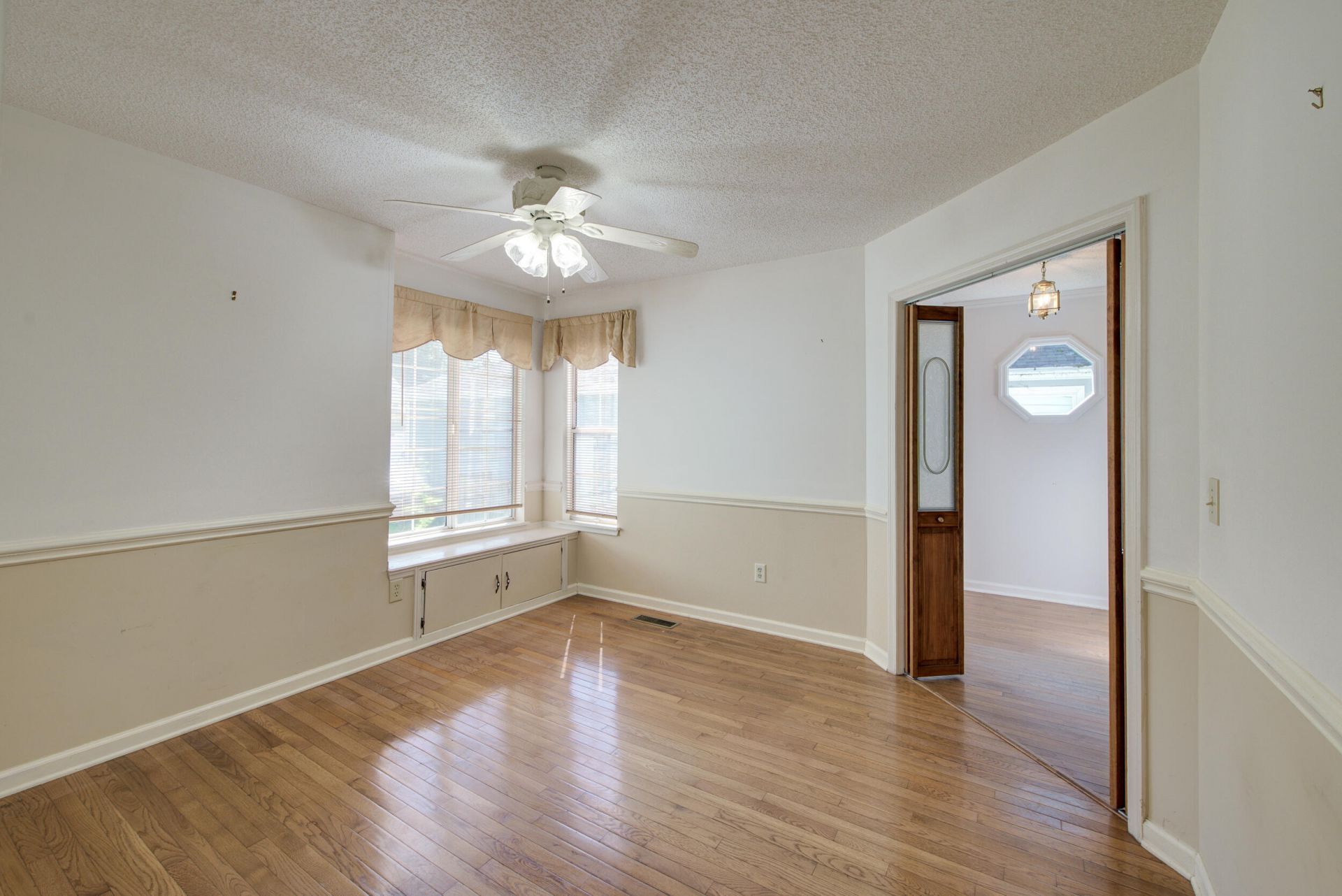 69 Jawol Drive Photo 5