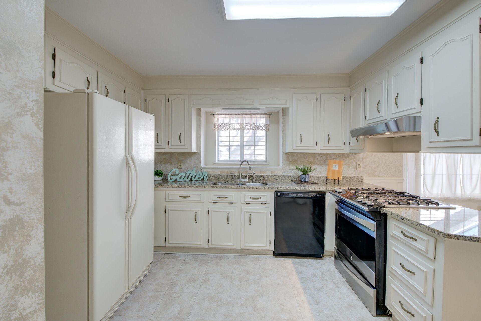 69 Jawol Drive Photo 8