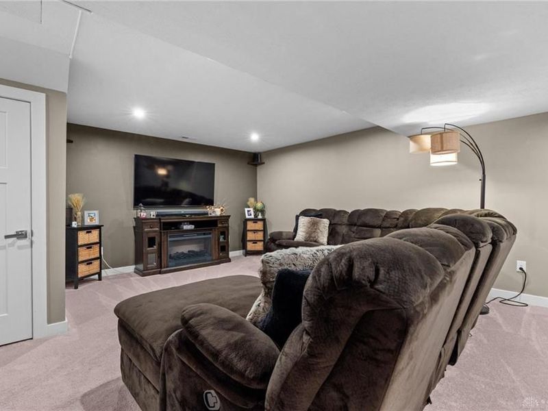6024 Boxelder Drive, Tipp City, OH 45371 Photo 30