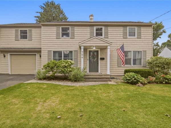 704 Hickory Street , Liverpool, NY 13088