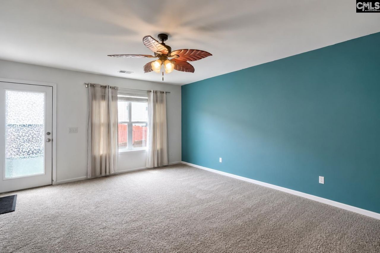 1122 Grey Pine Drive  Photo 11