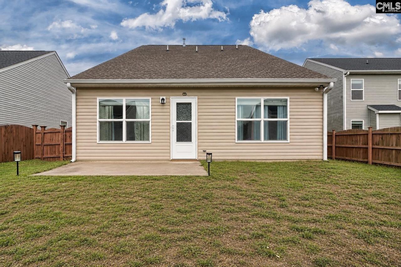 1122 Grey Pine Drive  Photo 4