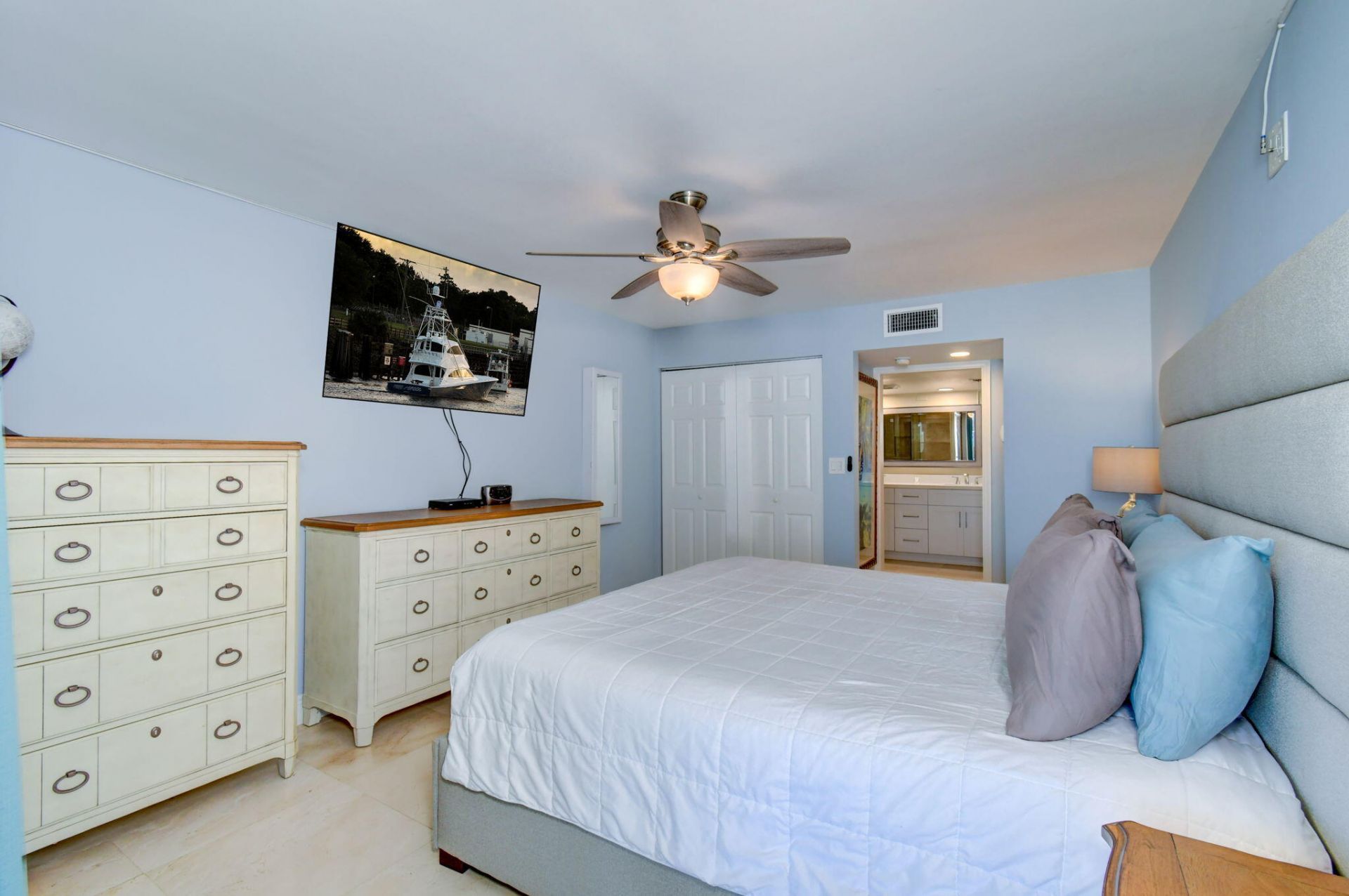 8302 Marina Villas Drive, Unit 8302, Duck Key, FL 33050 Photo
