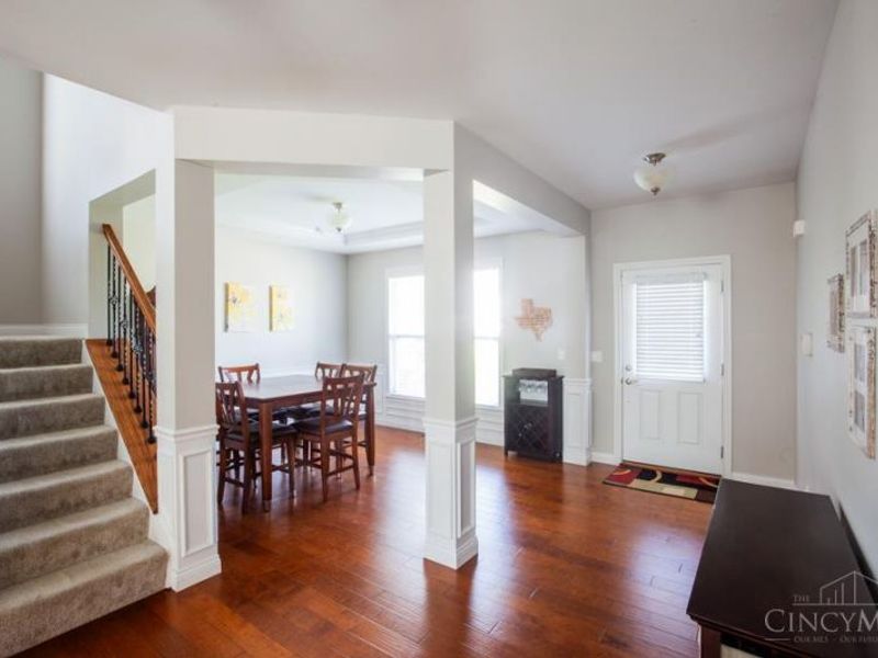 1779 Victoria Court, Wyoming, OH 45215 Photo 4