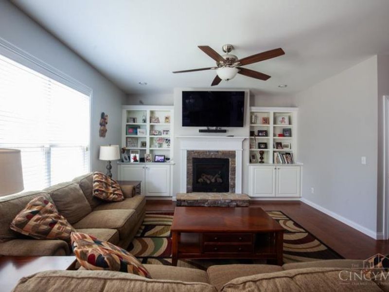 1779 Victoria Court, Wyoming, OH 45215 Photo 6
